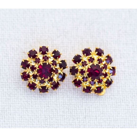 Clip On 1970 Czechoslovakian Rhinestone Earrings - Picture 1 of 3